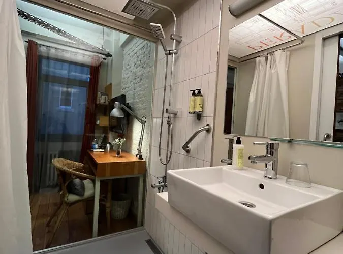 Отель Peradays 3*