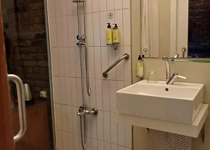 Отель Peradays 3*